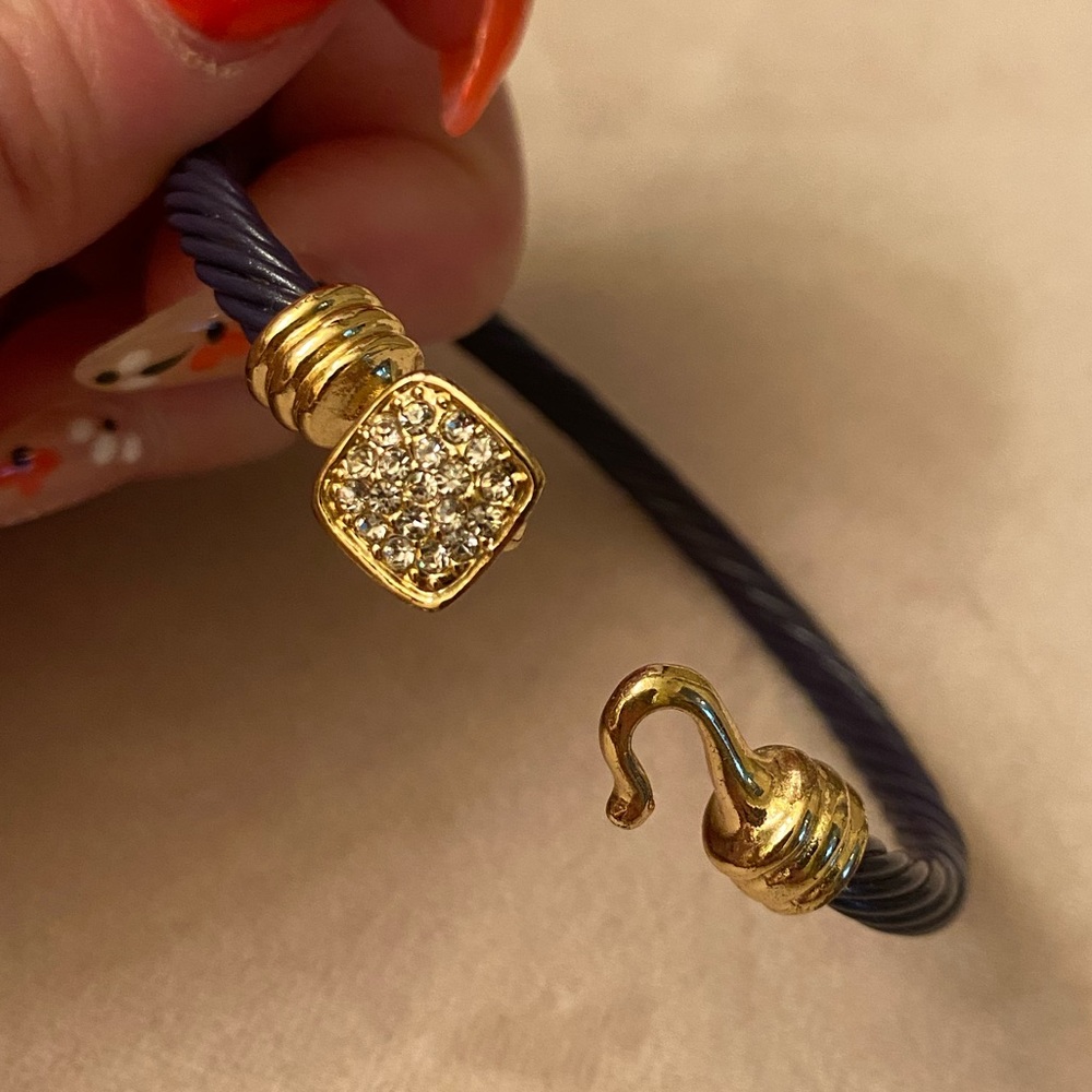 Navy Wire Rope Style & Hook Bracelet 🪝 - Picture 8 of 8